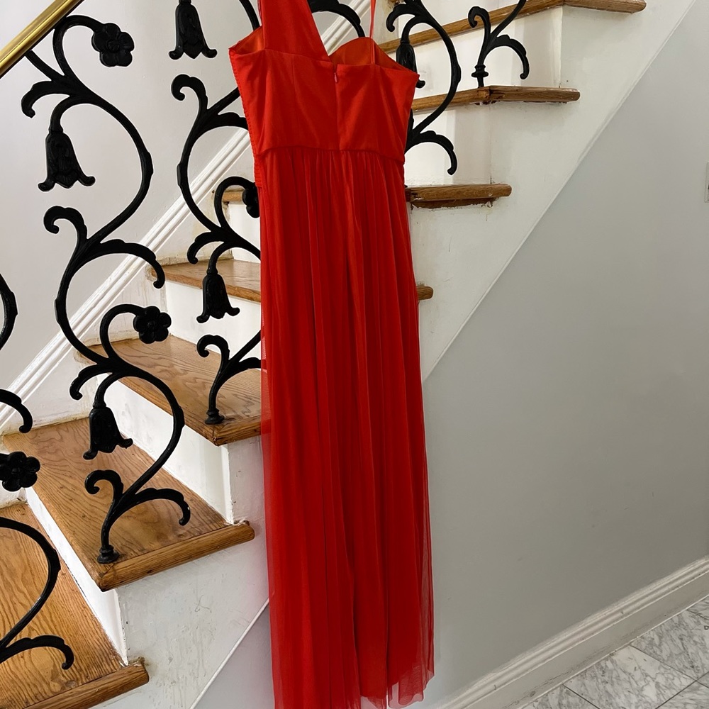 NWT ✨🏷 Max & Cleo One Shoulder Mesh Gown